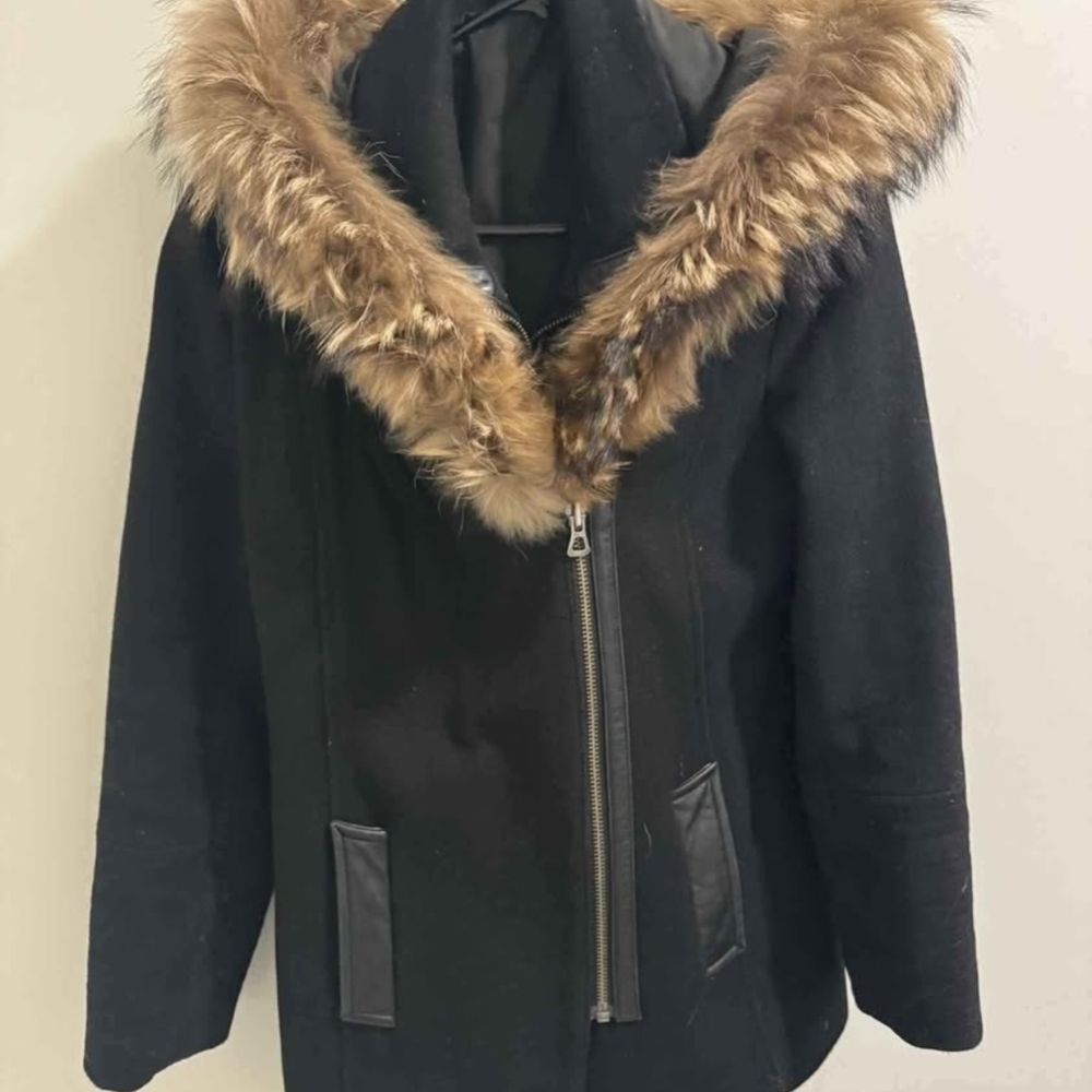 Women's Black Faux Fur Trim Jacket - Picture 3 of 4